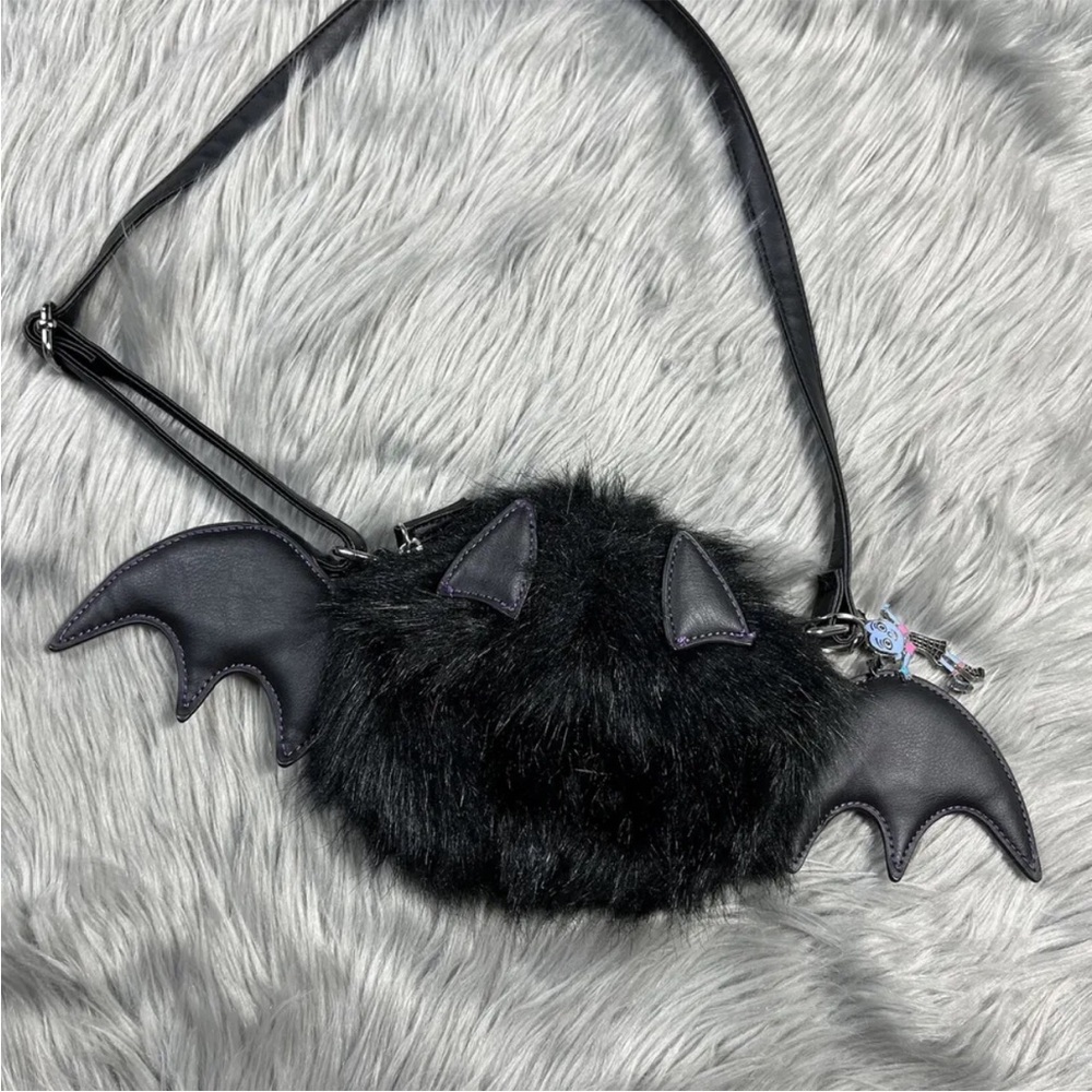 Disney Vampirina Girls Faux Fur Fuzzy Bat Wing Purse